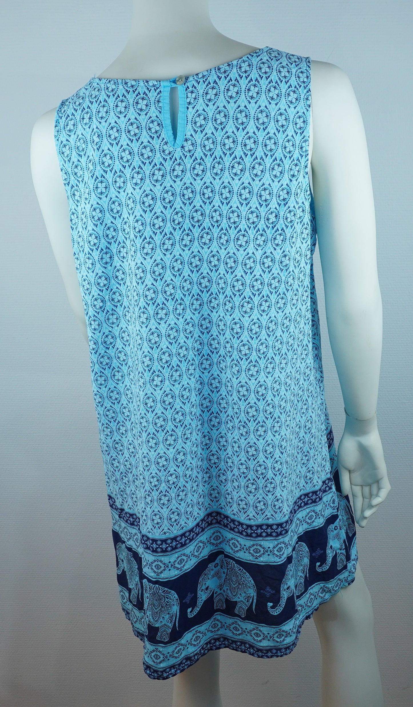 Sommerkleid Maya Hellblau – Rückseite