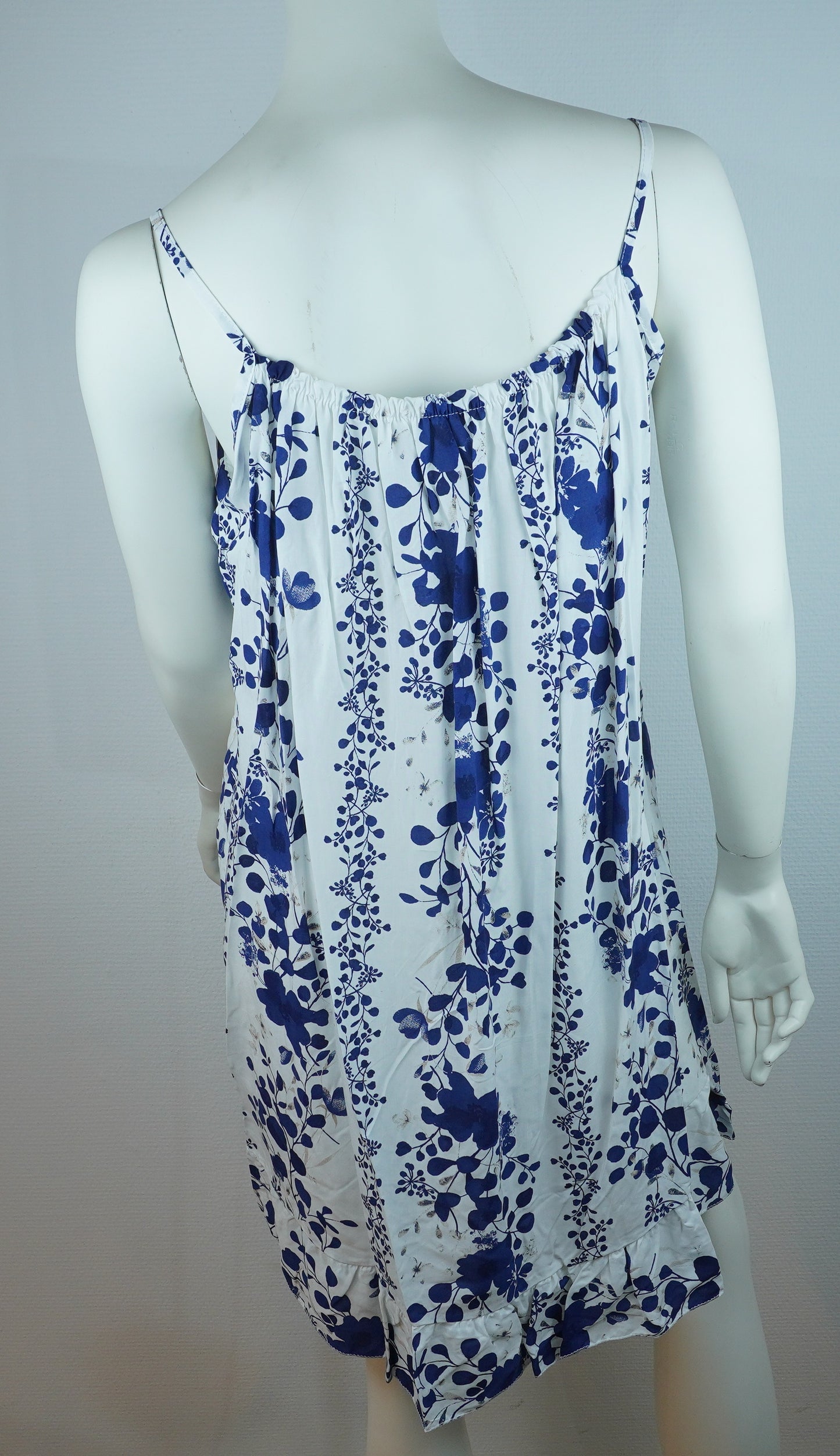 Sommerkleid – Blumenprint – Spaghettiträger – Weiß/Blau