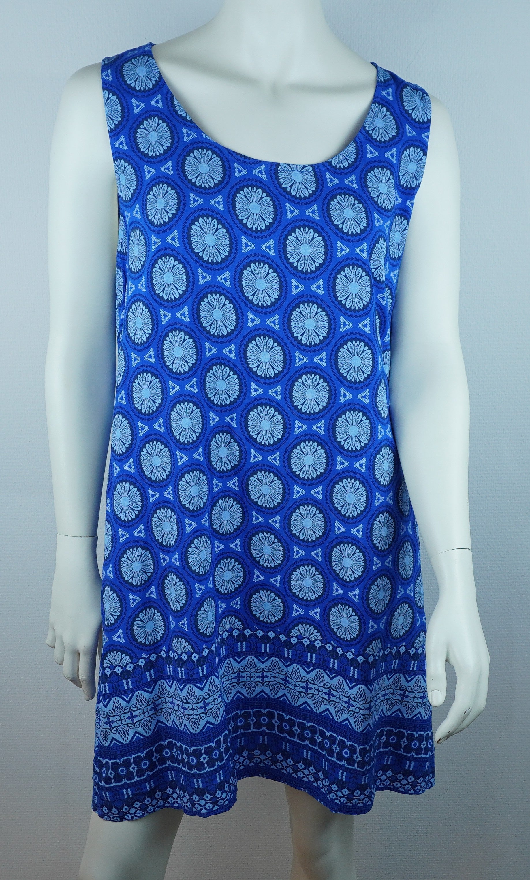 Sommerkleid Nala Blau – Vorderseite