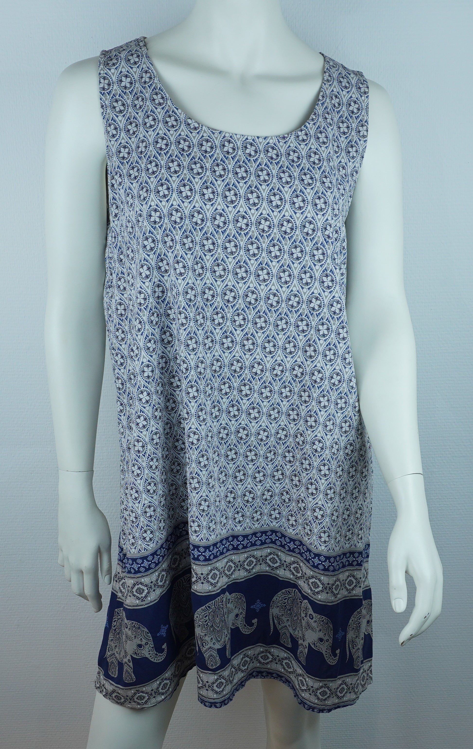 Sommerkleid Maya Dunkelblau – Vorderseite