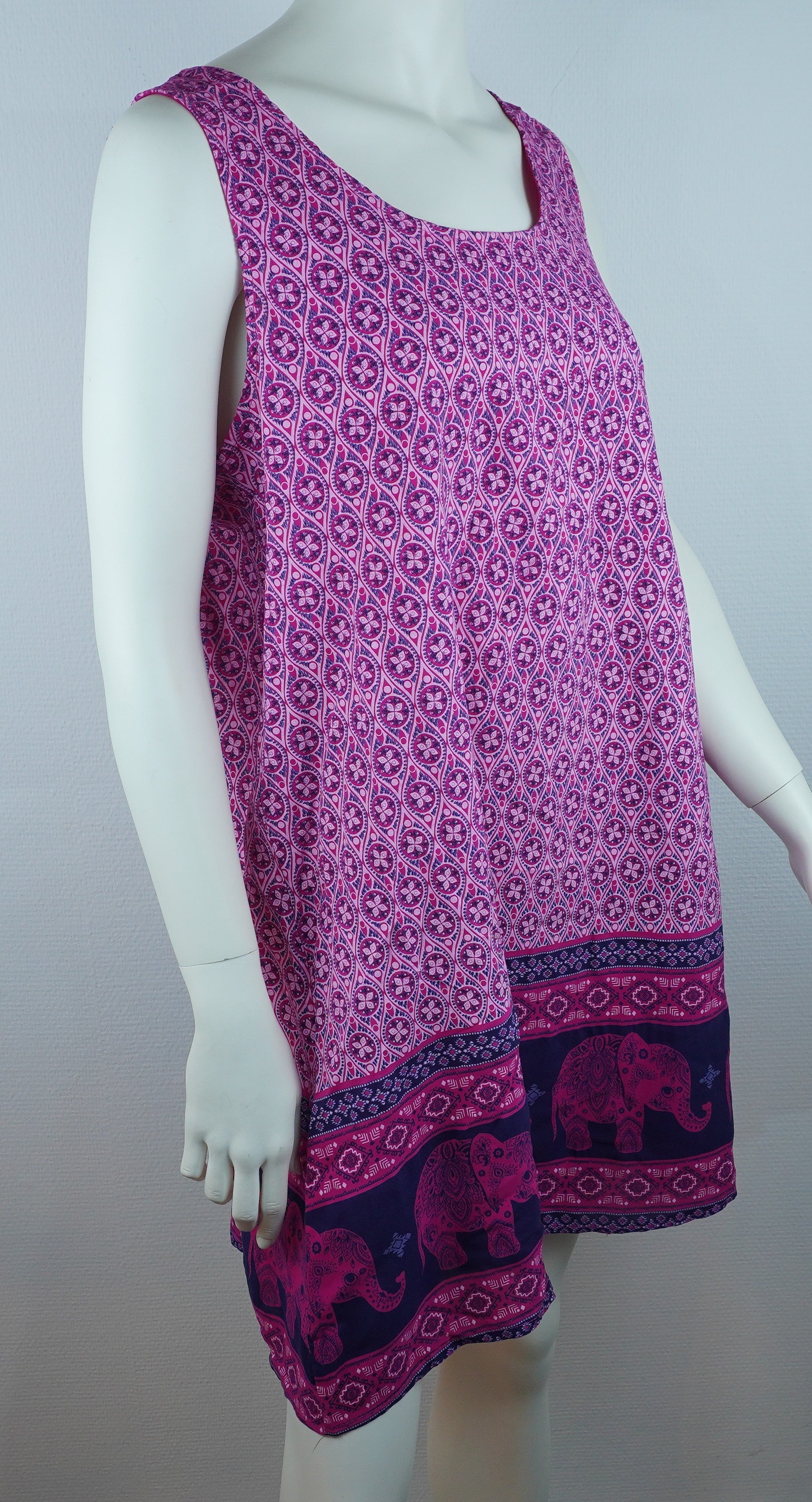 Sommerkleid Maya Pink – Seitenansicht