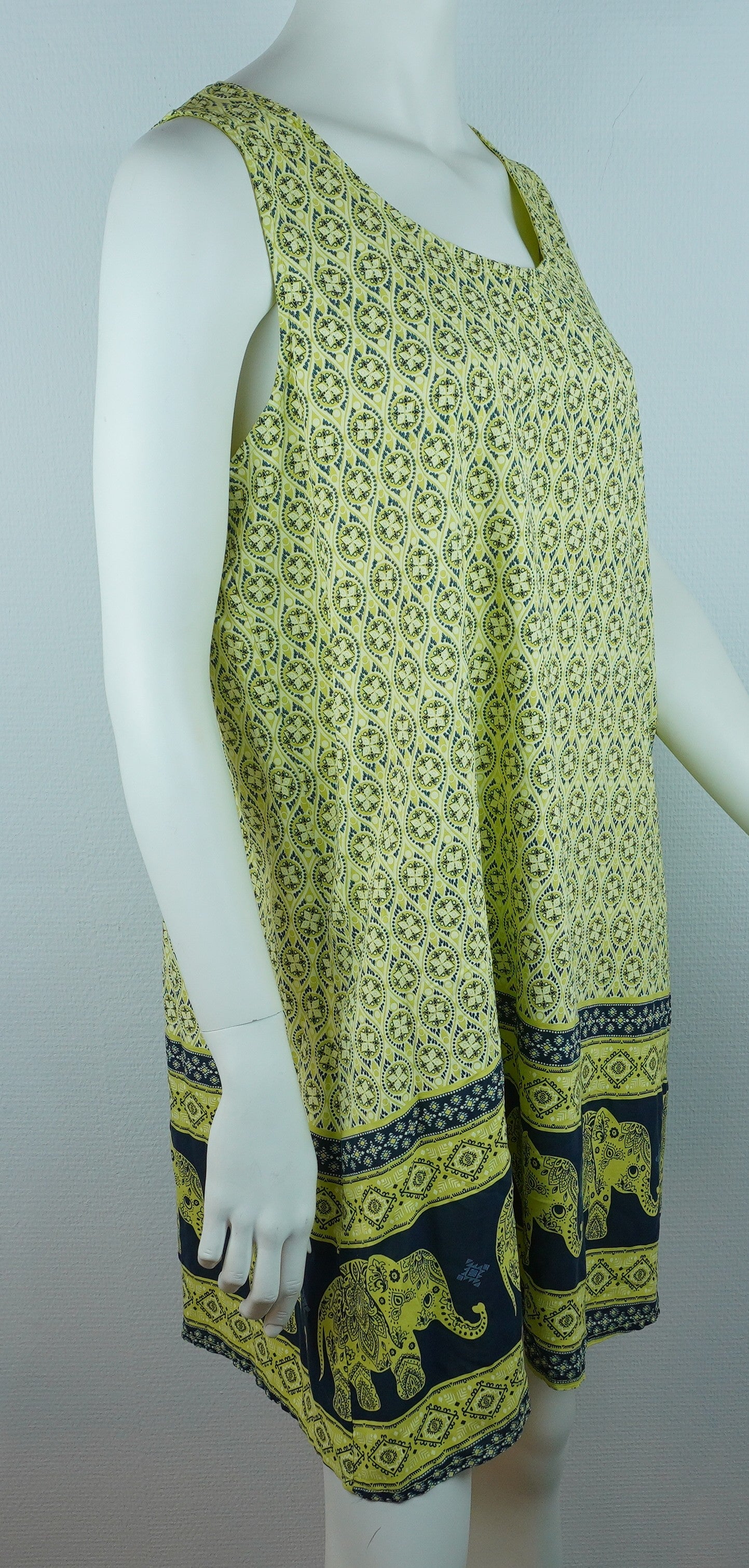 Sommerkleid Maya Lime – Seitenansicht