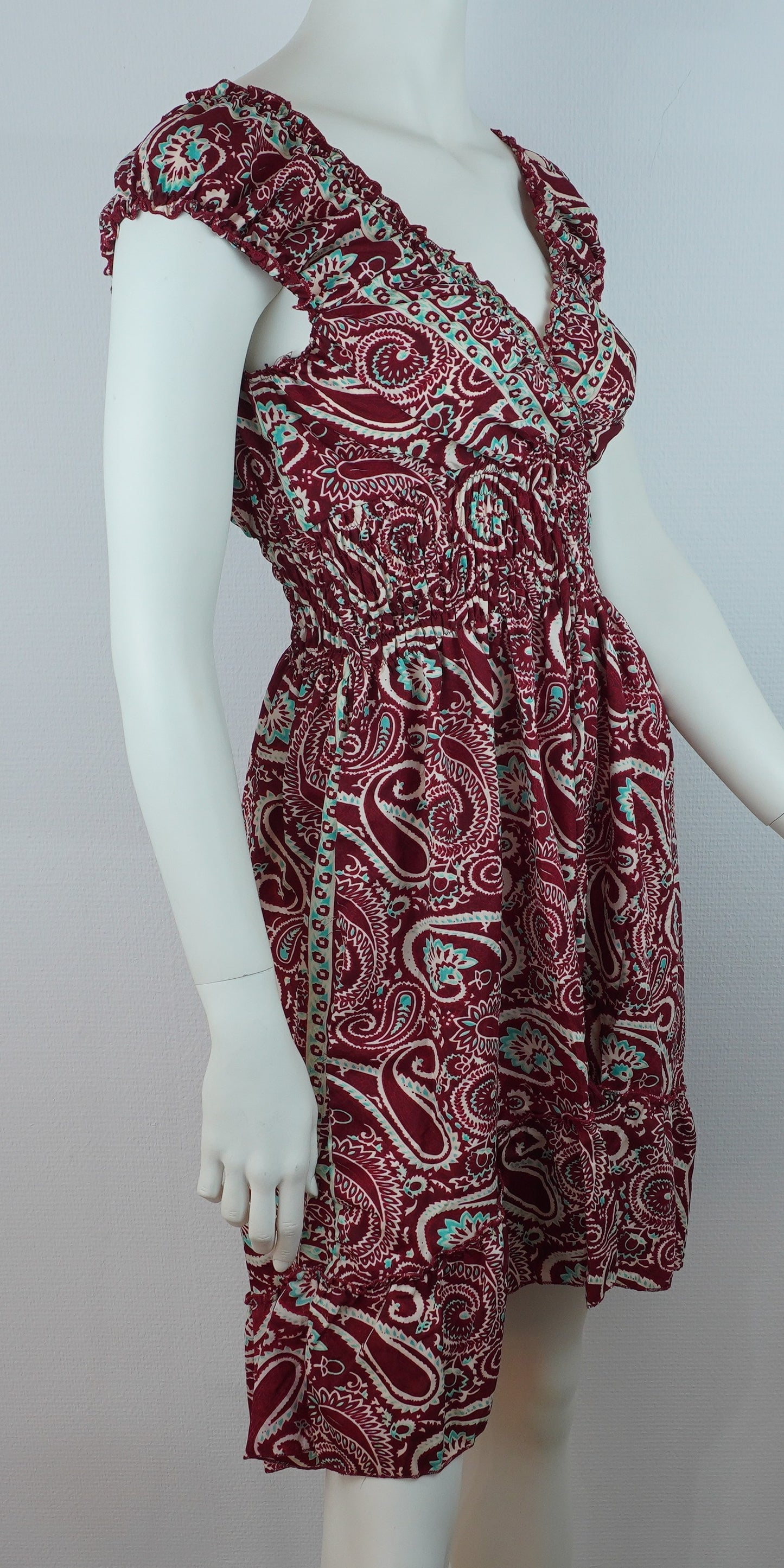 Sommerkleid Alia Bordeaux – Seitenansicht