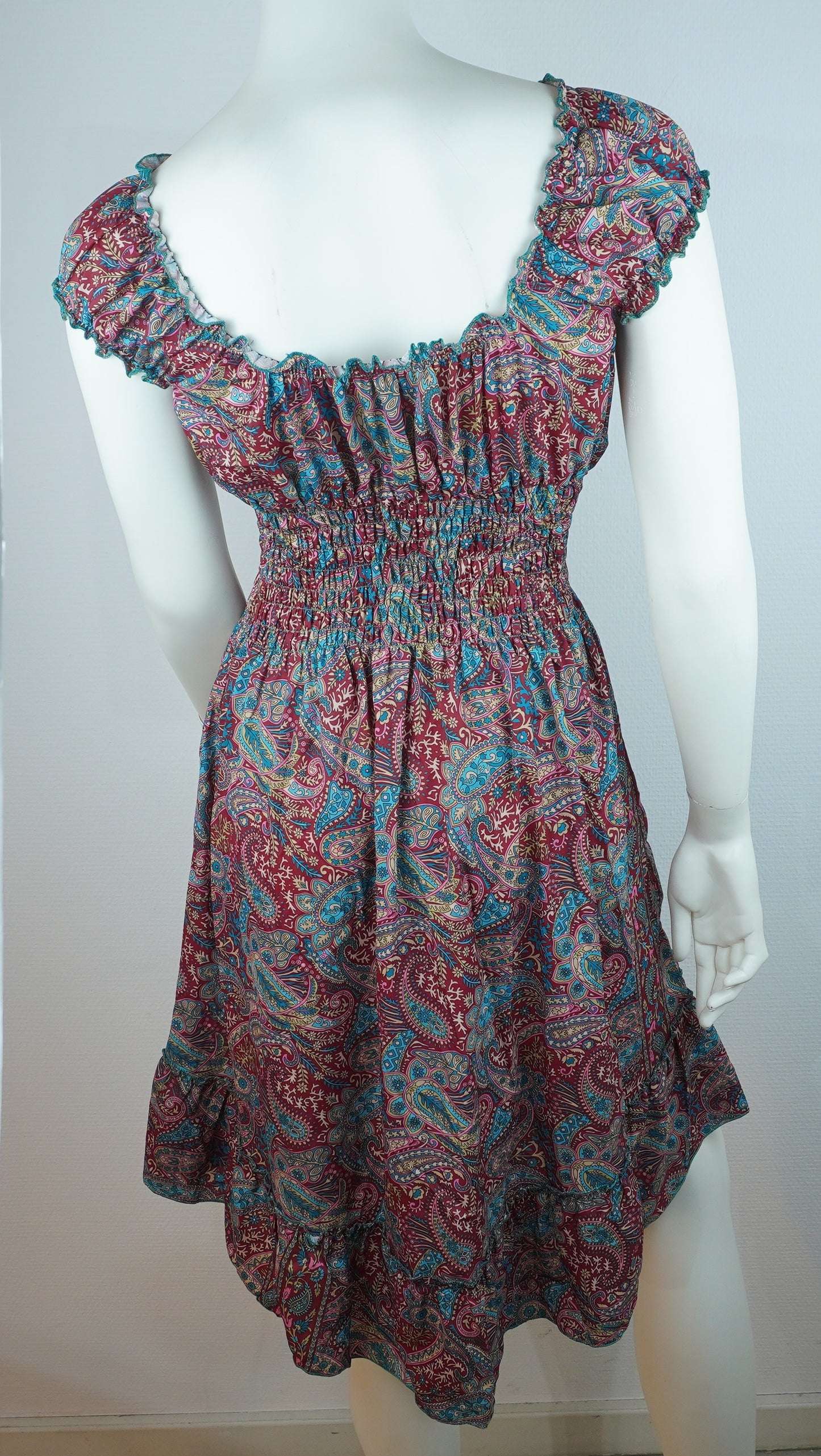 Sommerkleid – Boho Kleid Bordeaux mit Paisley-Print