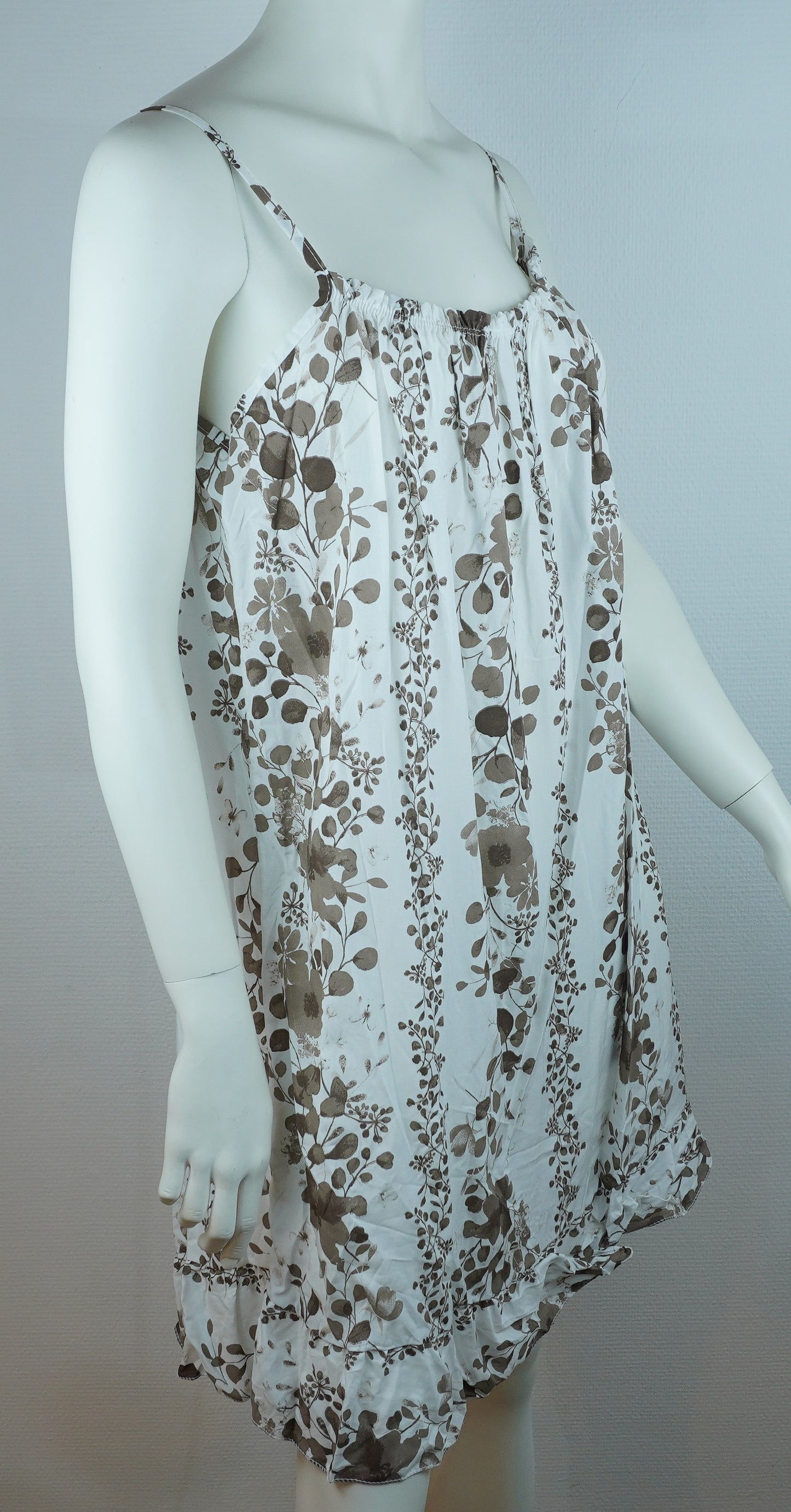 Sommerkleid – Blumenprint – Spaghettiträger – Weiß/Taupe