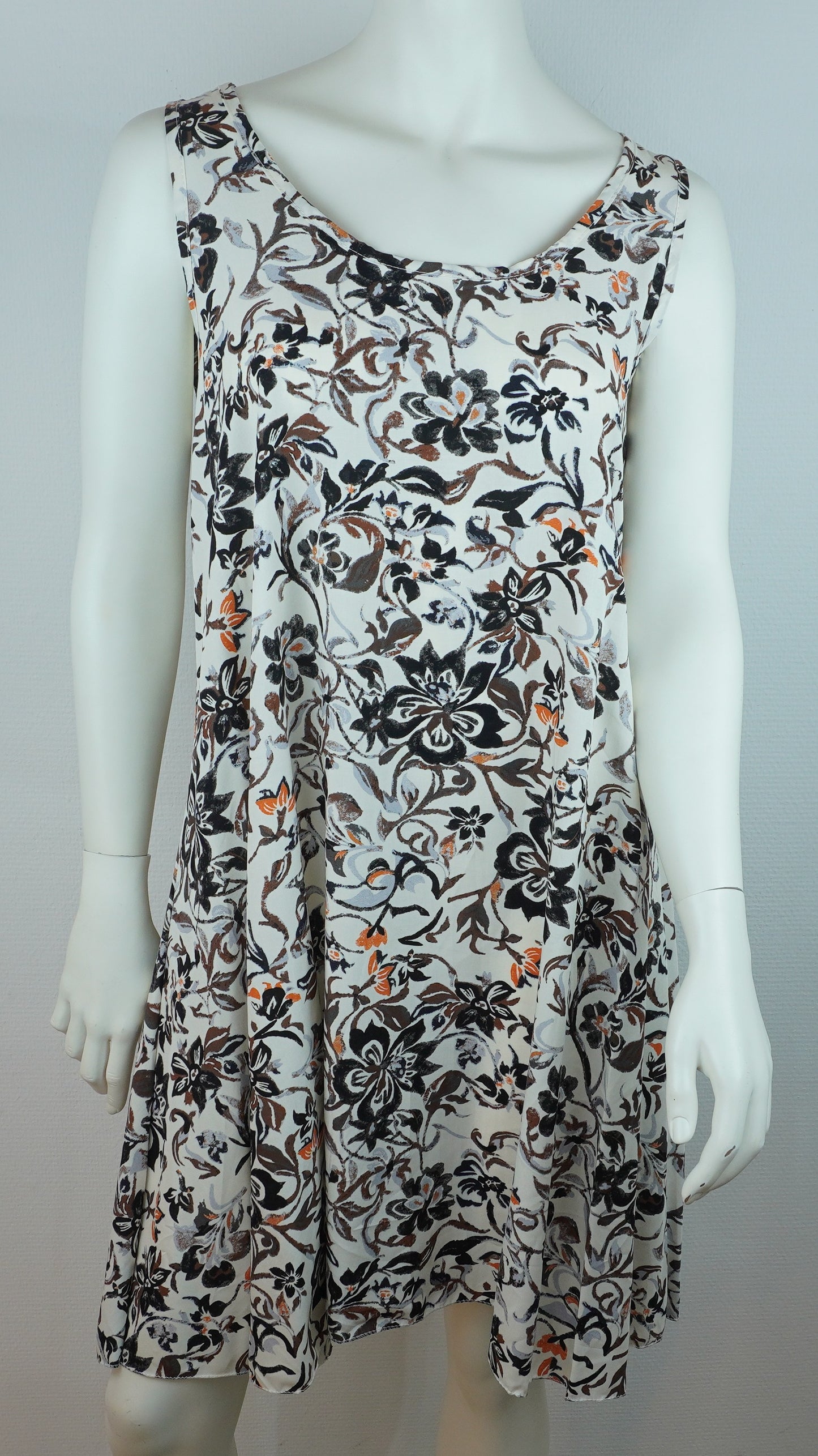 Sommerkleid – Blumenprint – Trägerkleid – Weiß/Schwarz/Orange