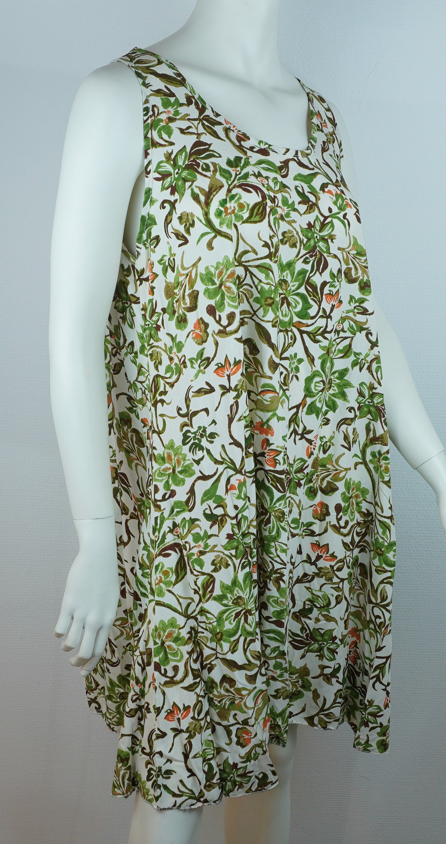 Sommerkleid – Blumenprint – Trägerkleid – Weiß/Oliv