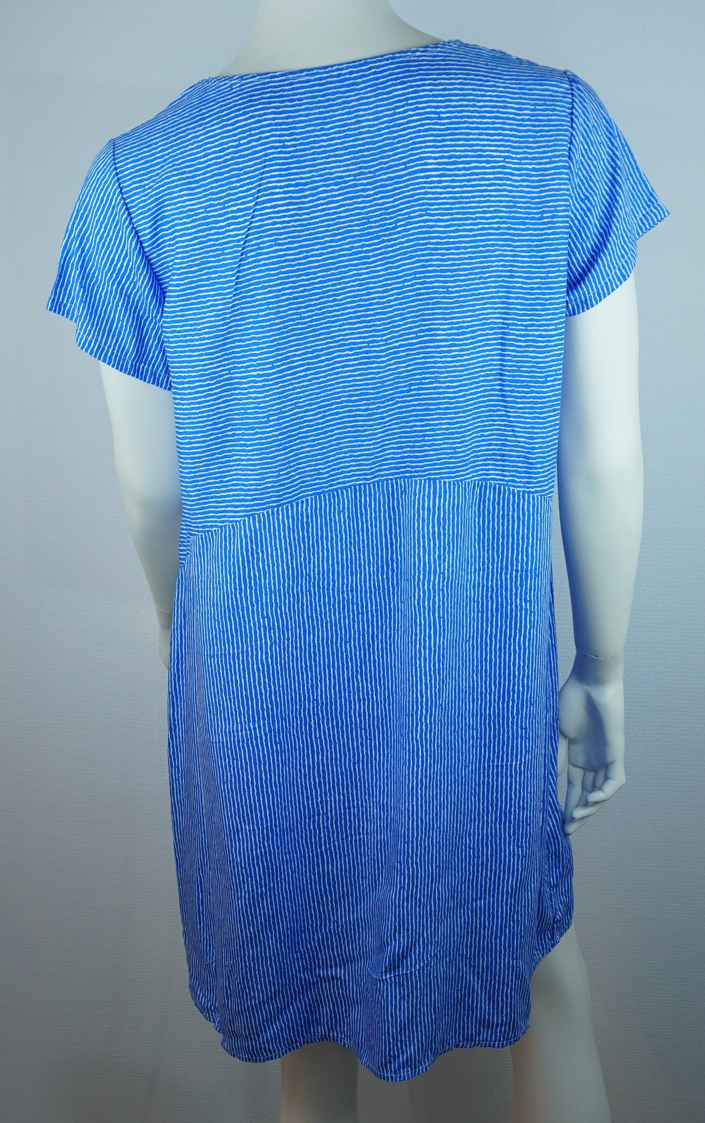 Sommerkleid Streifen Royal Rückansicht