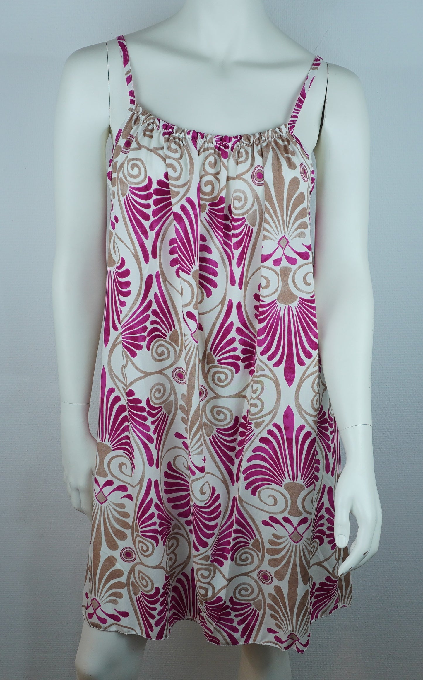 Sommerkleid Art Déco Pink Vorderansicht