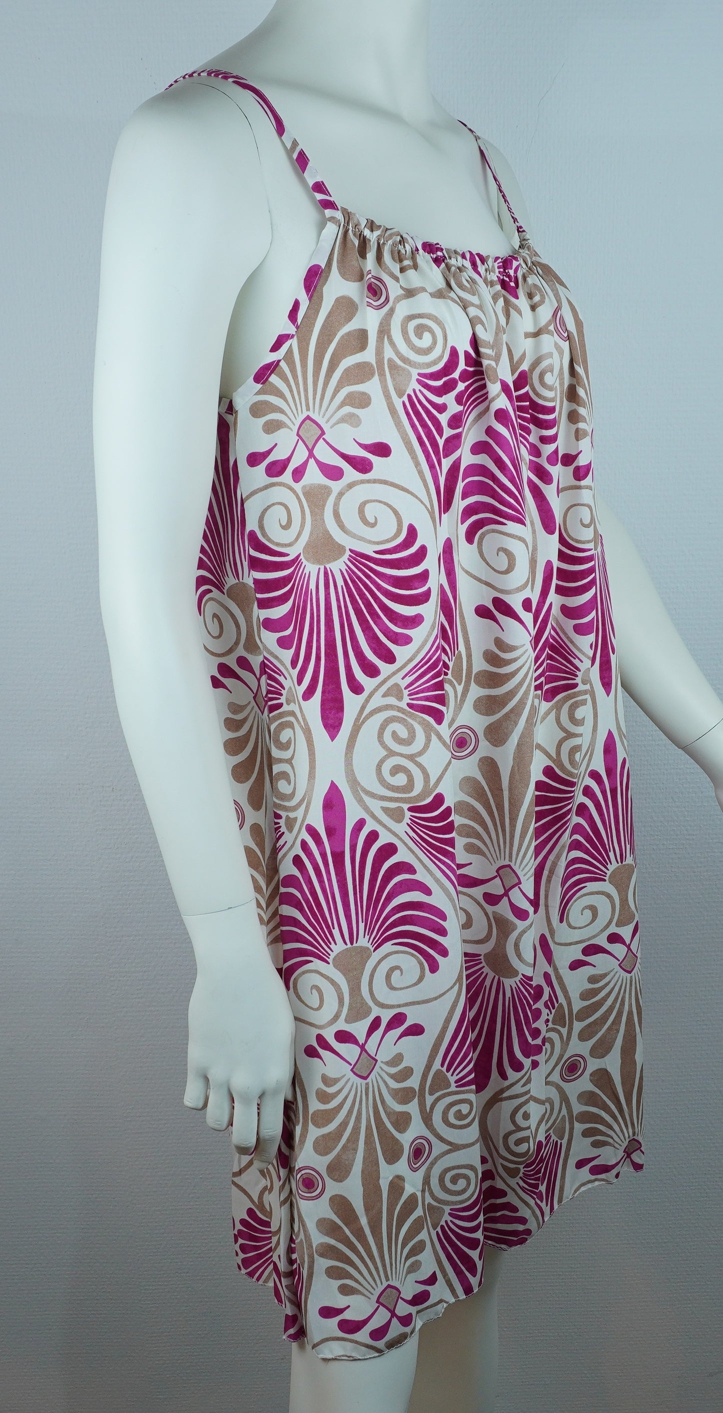 Sommerkleid Art Déco Pink Seitenansicht