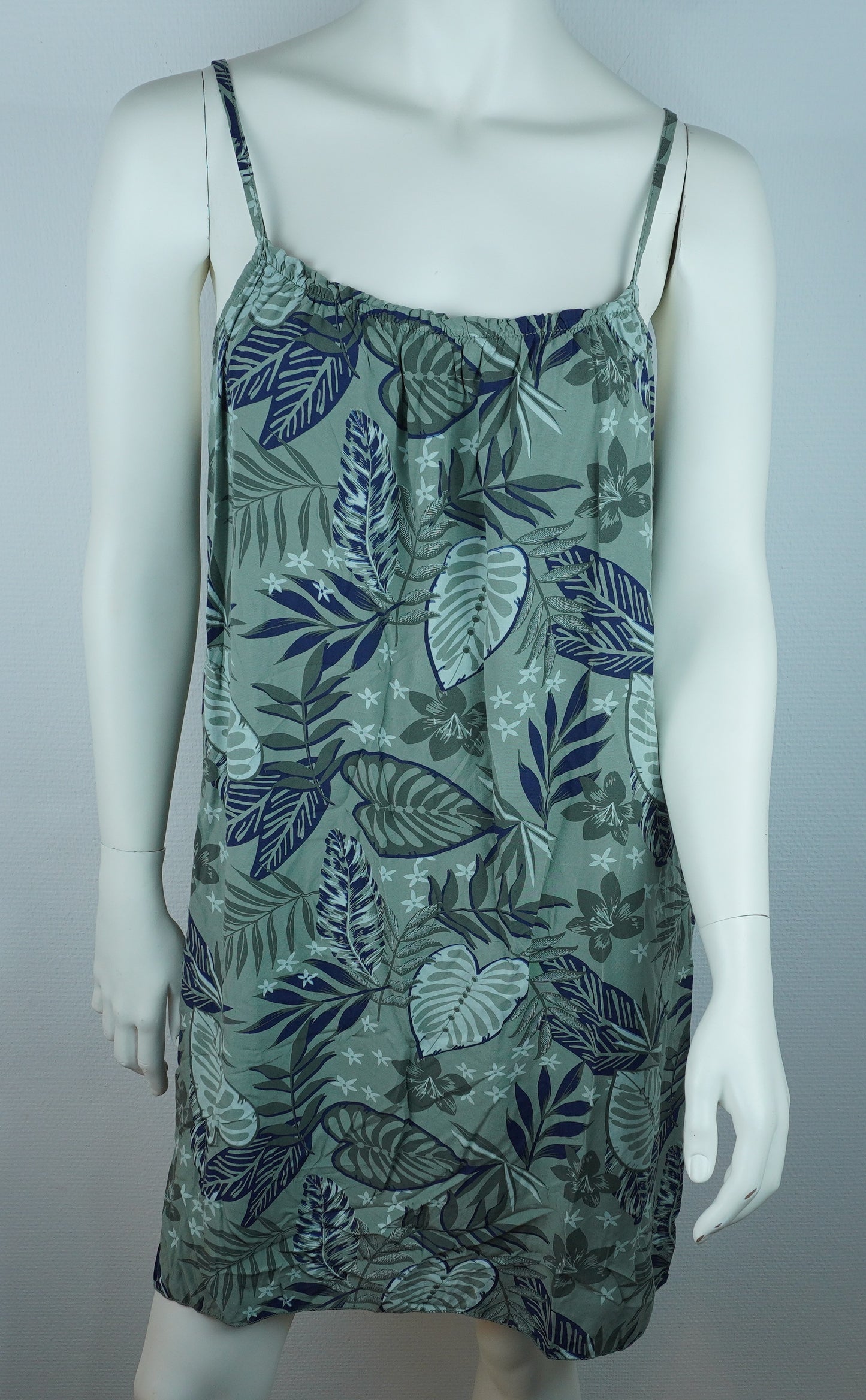 Sommerkleid Tropical Salbei Vorderansicht