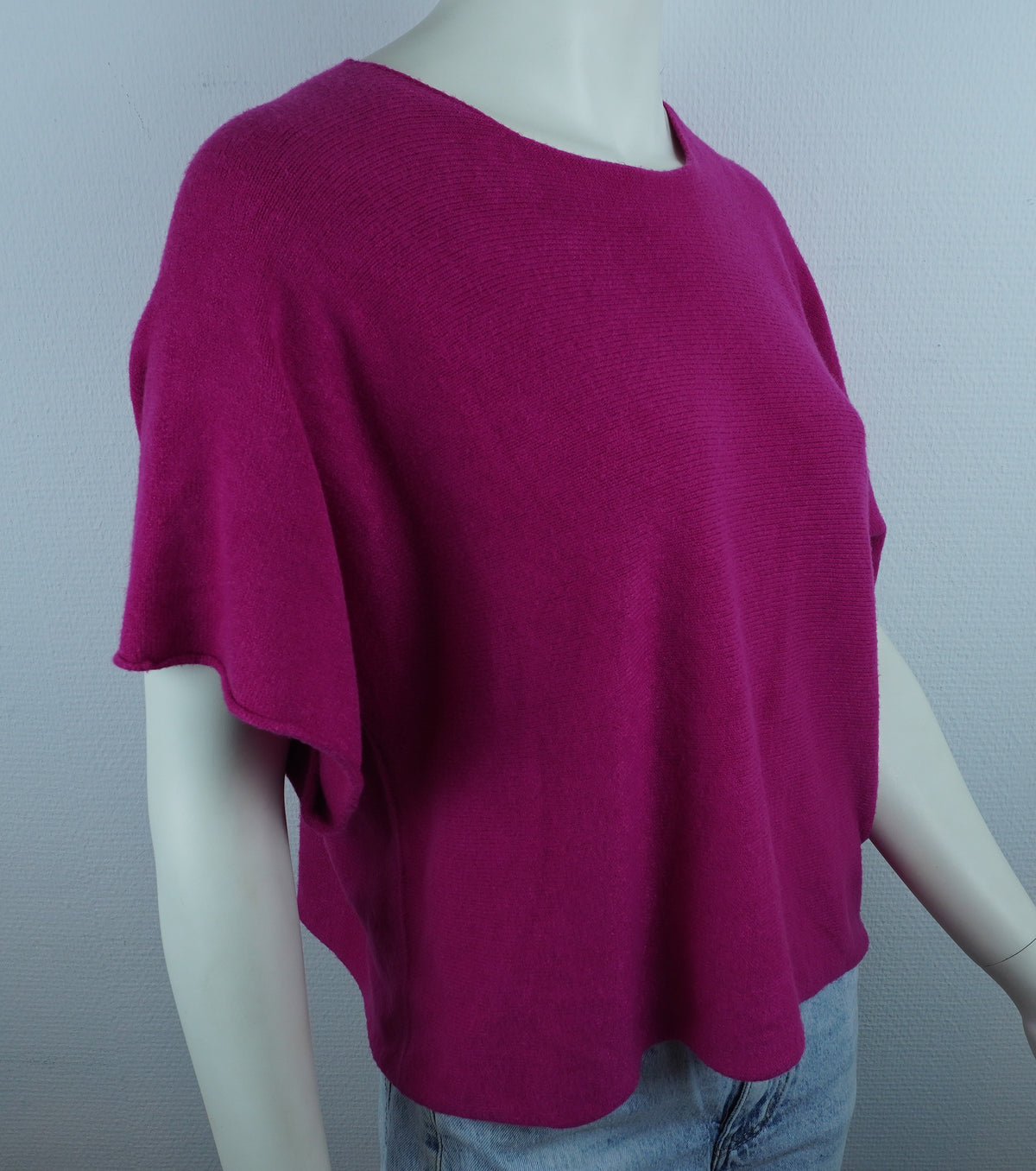 Originalfoto pinkes Kurzarm-Strickoberteil mit weitem Ärmel