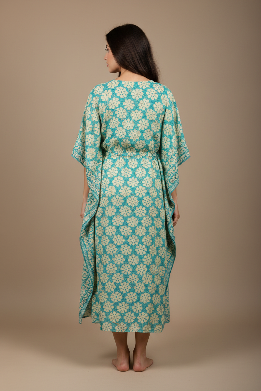 Boho Kaftan Türkis Mint Blumen-Print – Rückseite Studio