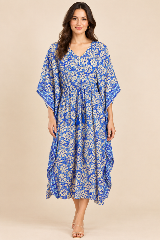 Boho Kaftan Blüten-Blau Creme – Hauptbild Vorderansicht