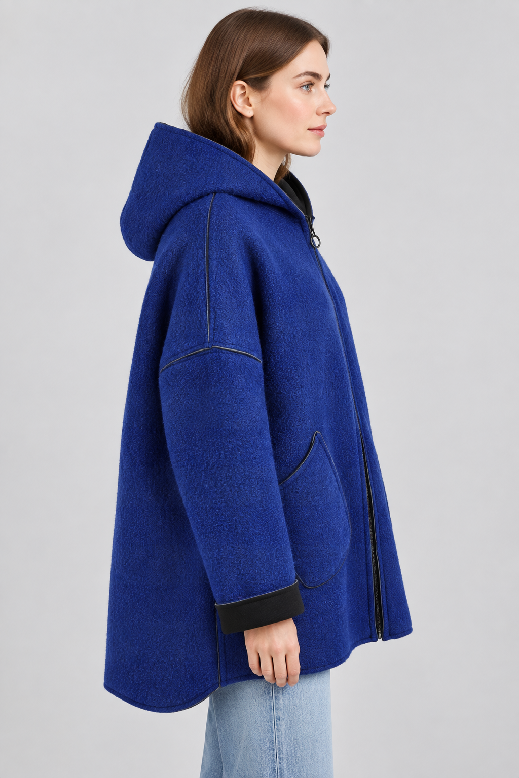 Kapuzenjacke Wollfilz Royalblau – Seitenansicht