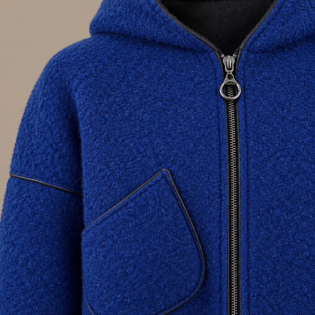 Kapuzenjacke Wollfilz Royalblau – Zipper und Taschen Detail