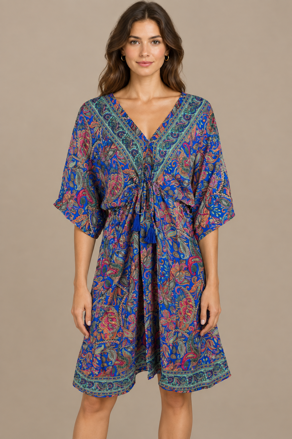 Boho Tunika Multicolor – Vorderansicht im Studio